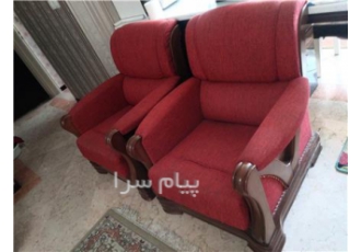 مبل راحتی ۷ نفره در تهران این مبل سالم و تمیز با فریم چوب محکم تشک فوم
