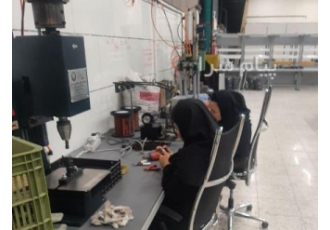 مونتاژ کار خانم و آقا حداقل 50 نفر
