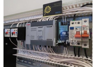 مونتاژ و تعمیر تابلو برق ️ برنامه نویسی PLC و اینورتر در تهران مونتاژ