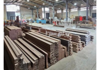 فروش چوب پلاست و خرید مستقیم از کارخانه در تهران تولید کننده پروفیل