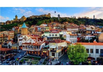 تور گرجستان ( تفلیس ) با پرواز قشم ایر اقامت در هتل BILTMORE ۵ ستاره در تهران