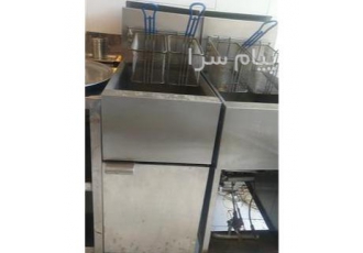 سرخ کن و پوست کن سیب زمینی در خمینی شهر دو عدد سرخکن 17 لیتری بسیار
