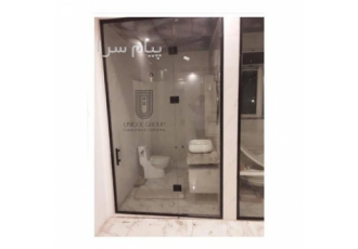 طراحی و نصب کابین دوش شیشه ای گروه ساختمانی یونیک طراحی و اجرای انواع