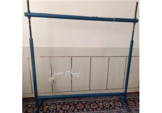 دار قالی در اصفهان من یکبار باهاش فرش 50×70 بافتم و به علت کمردرد دیگه